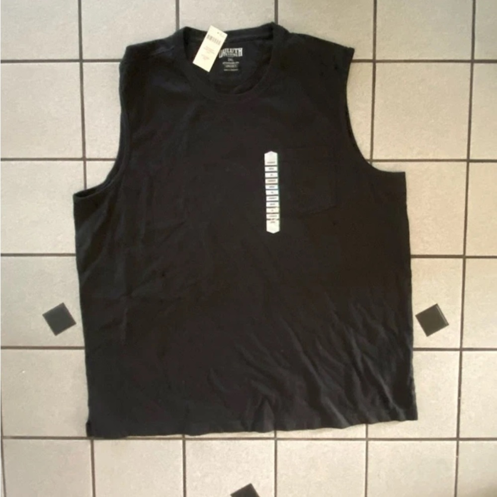 Duluth Trading Co Black Tank Top